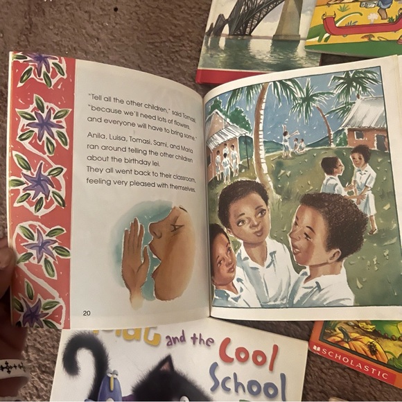 MEGA Children’s book bundle - Picture 4 of 6